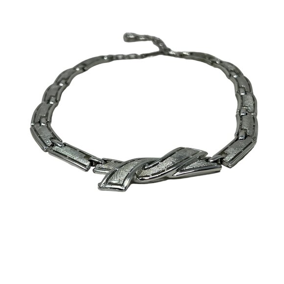 Vintage Coro Necklace Textured Brushed Silver Tone 1950s Classic Choker - Picture 8 of 9